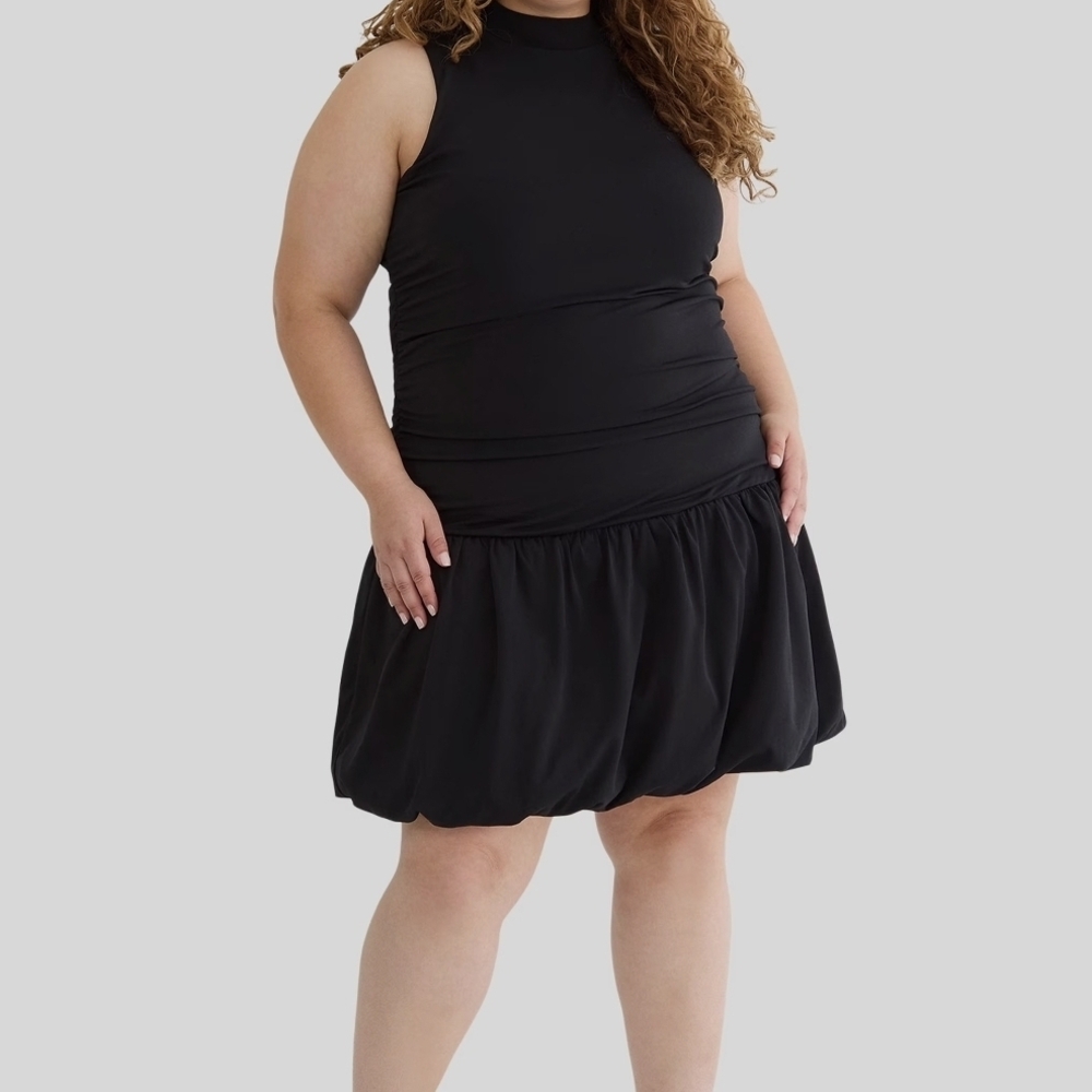 Elegant Black Backless Dress